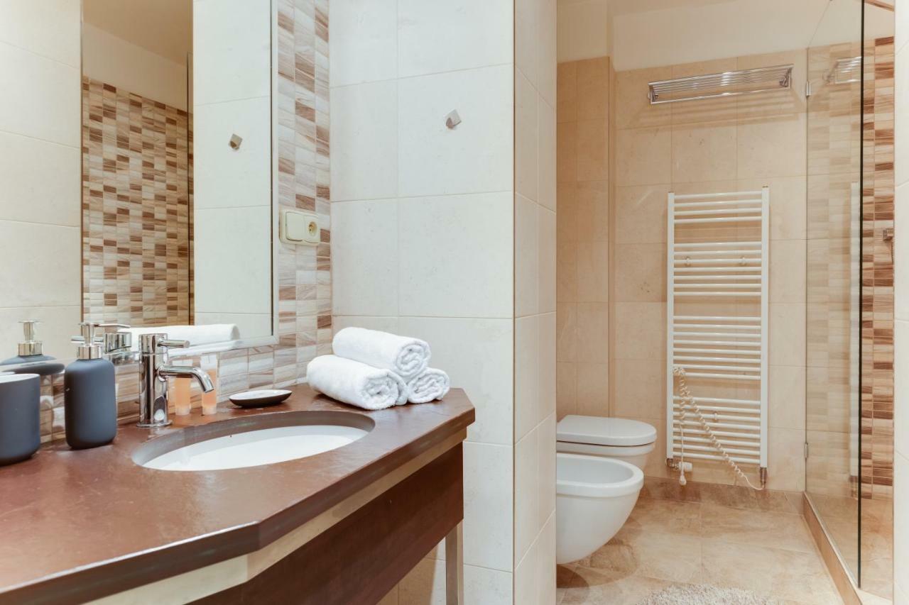 Halkova 5 * Prag